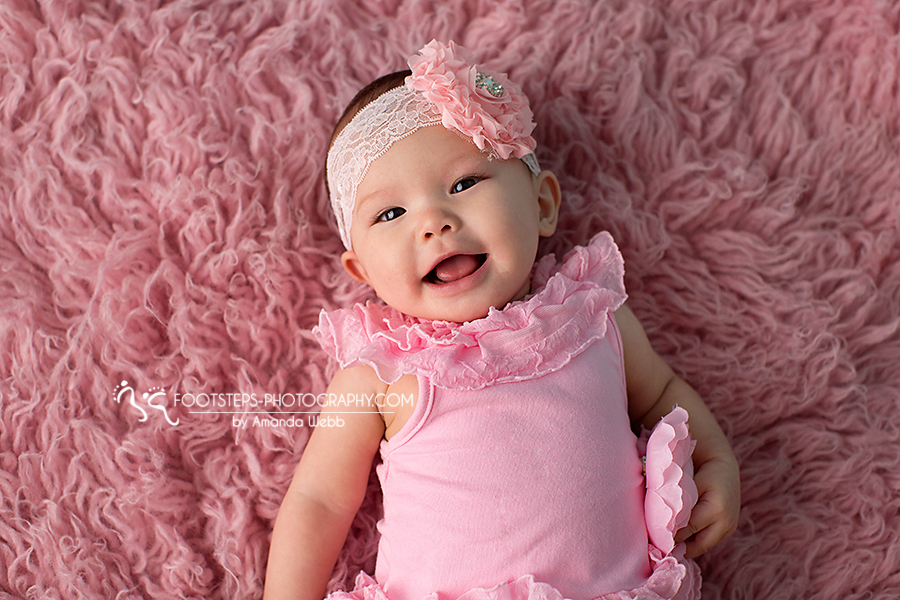 Itty Bitty Beauty 6 Month Grow With Me Session - Footsteps Photography ...