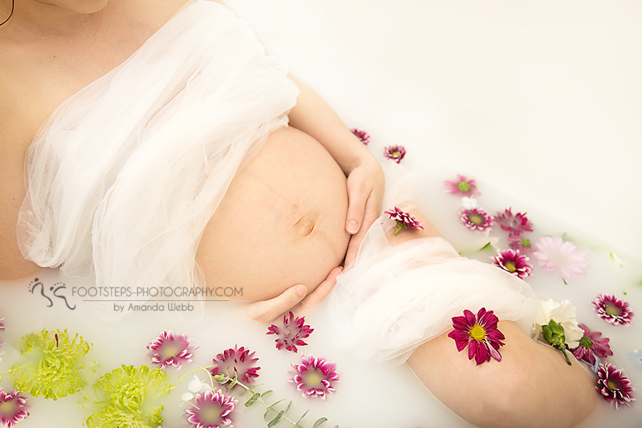 vacaville maternity photographer belly flowers