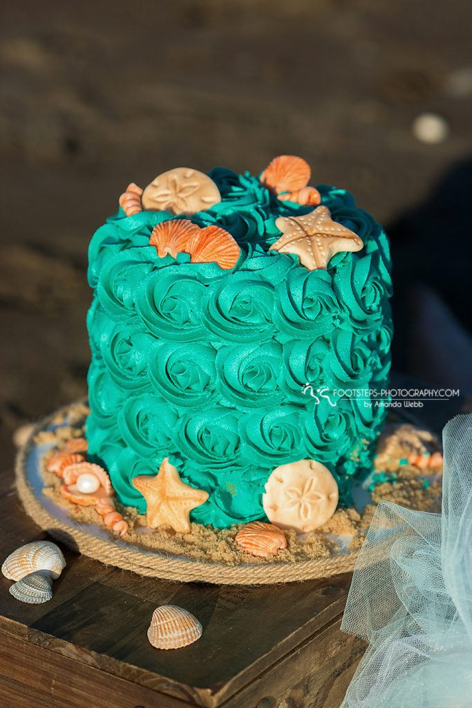 mermaid shells smash cake