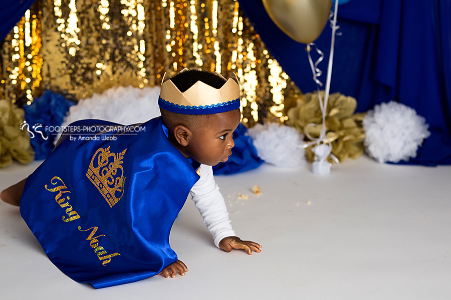 King noah First Birthday Portrait session Vacaville